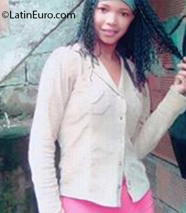 Date this gorgeous Colombia girl Yasnury from Medellin CO26876