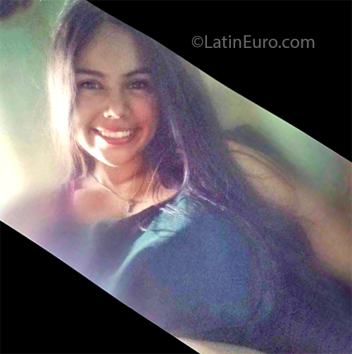 Date this lovely Argentina girl Maddy from Buenos Aires AR346