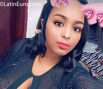 Date this attractive Dominican Republic girl Maria from Santo Domingo DO37533