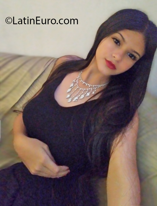 Date this exotic Venezuela girl Jenifer from Bolivar VE3060