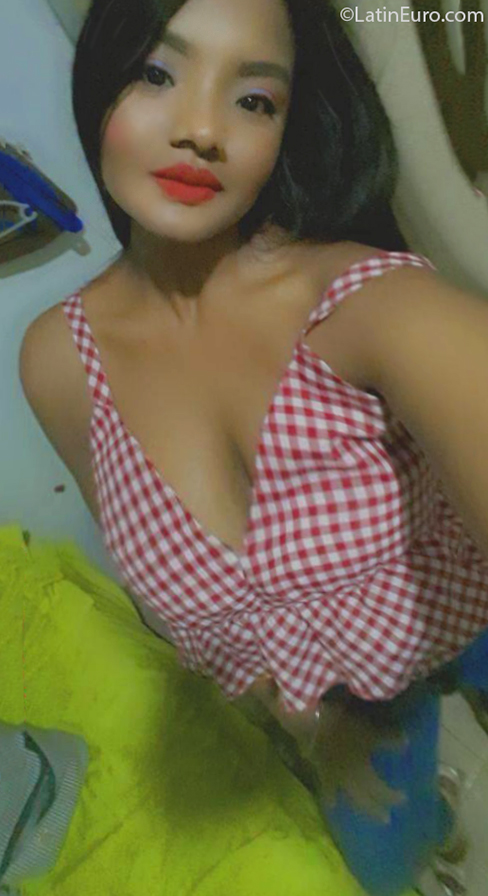 Date this nice looking Colombia girl Emily from Sincelejo CO27000