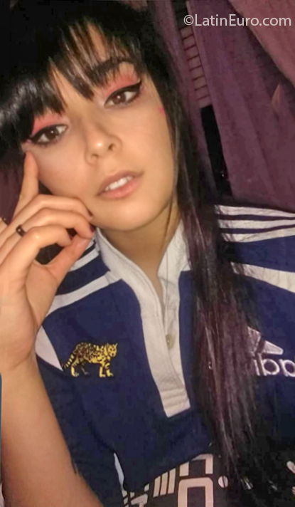 Date this nice looking Argentina girl Jesica from Buenos Aires AR375