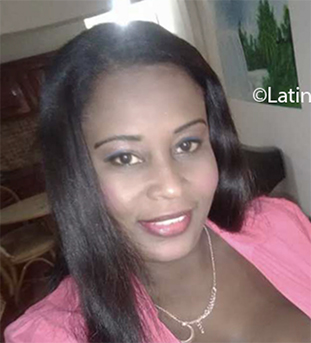 Date this lovely Dominican Republic girl Francis from Santo Domingo DO39538