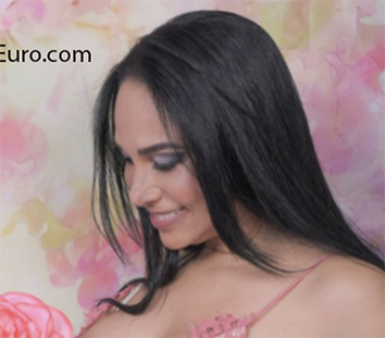 Date this sensual Dominican Republic girl Chanel from Santo Domingo DO37829