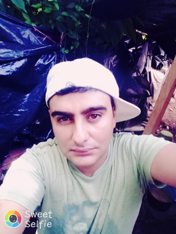 Date this nice looking Guatemala man Benigno from Guatemala GT127