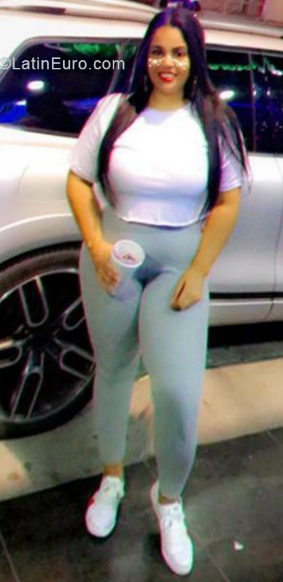 Date this nice looking Dominican Republic girl Michelle espina from Santiago DO37966