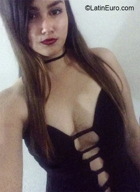 Date this exotic Venezuela girl Allison from Maracaibo VE3271