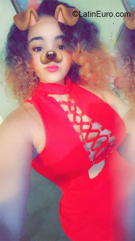 Date this beautiful Dominican Republic girl Anyi from Santo Domingo DO38061