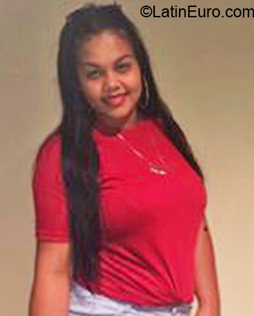 Date this stunning Dominican Republic girl Mari from Santiago DO38062
