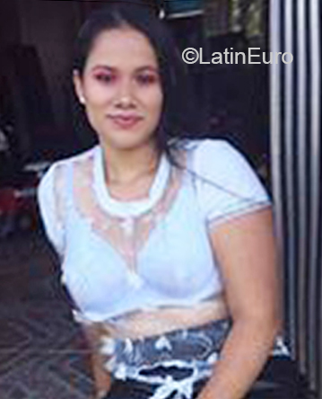 Date this georgeous Colombia girl Shari from Pereira CO27304