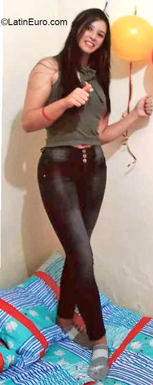 Date this georgeous Colombia girl Caterin from Medellin CO27317