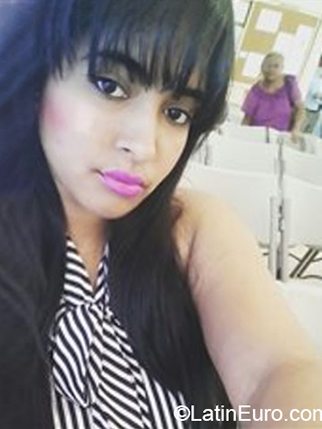 Date this delightful Dominican Republic girl Estefany from Santiago DO38093