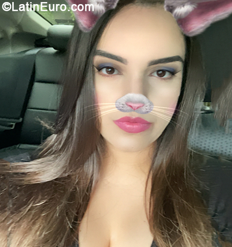 Date this pretty Brazil girl Fabbyane from Sao Paulo BR11126