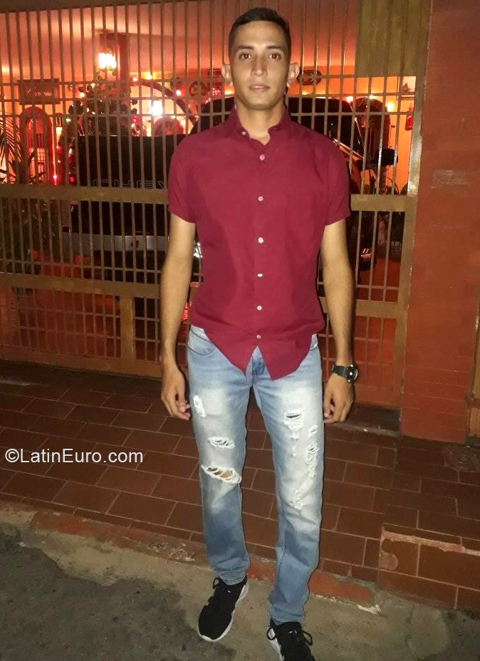 Date this cute Venezuela man David from Maracaibo VE3192