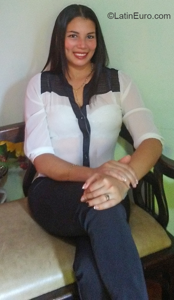 Date this sensual Venezuela girl Maryuri from Acarigua VE3204