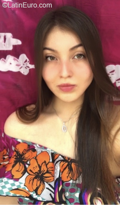 Date this charming Ecuador girl Dani from Machala EC506