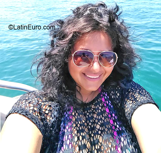 Date this stunning Mexico girl Leticia from Monterrey MX1885