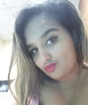 Date this sensual Cuba girl Karina from Havana CU702