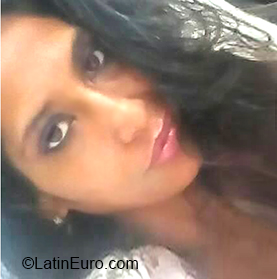 Date this pretty Venezuela girl Jenni from Valencia VE3353