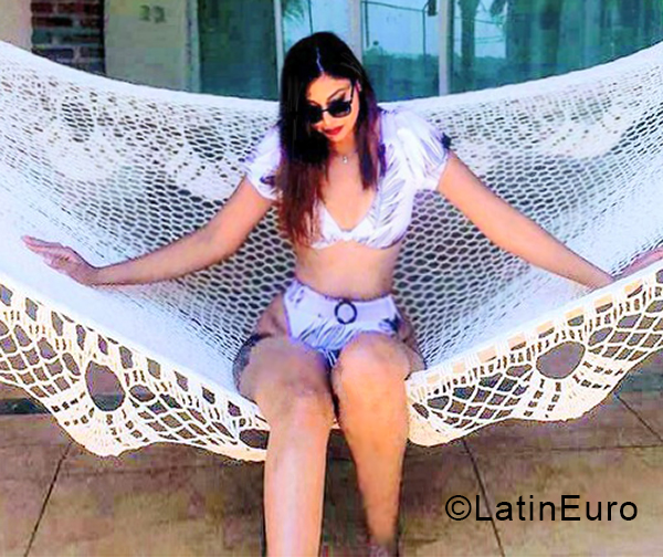 Date this young Mexico girl IWM from Guadalajara MX1986