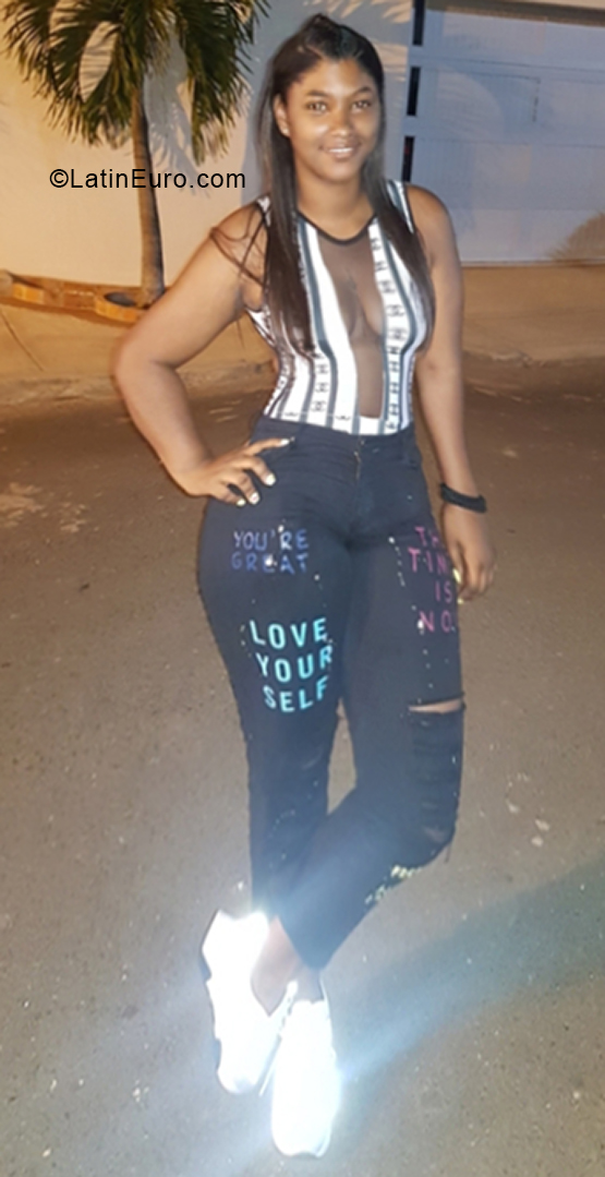 Date this attractive Colombia girl Katherine from Cali CO28163