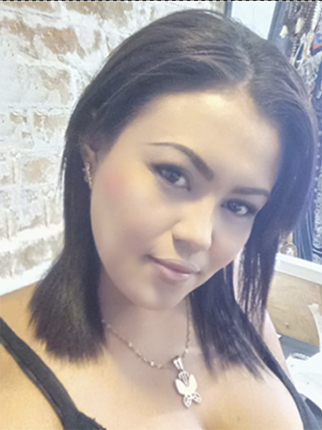 Date this hard body Ecuador girl Lorenis from Quito EC577