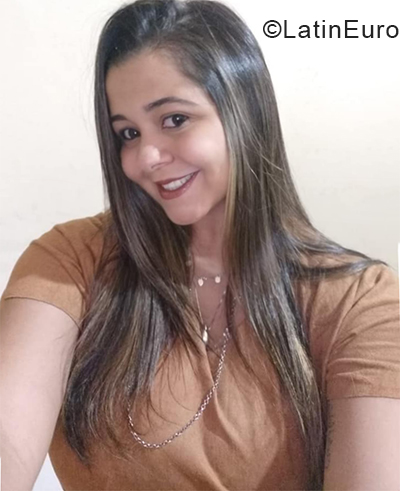 Date this good-looking Brazil girl Sara from Senhor do Bonfim BR11218