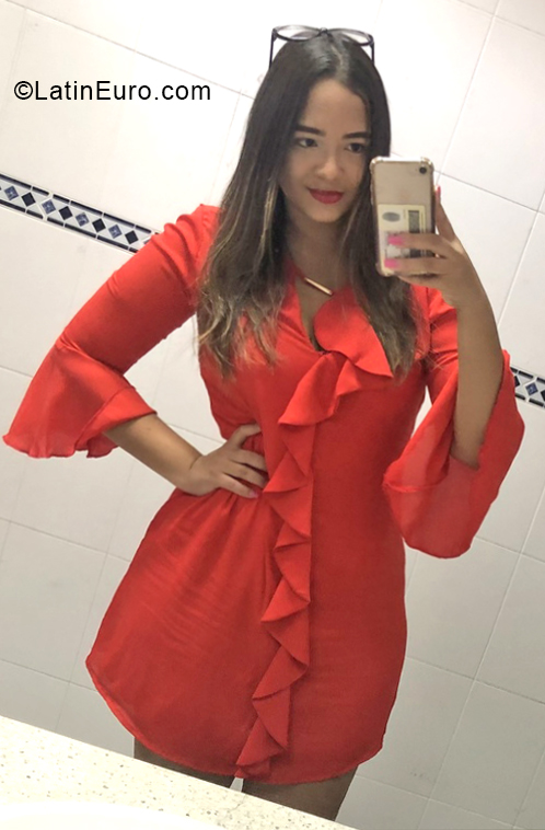 Date this fun Colombia girl Sophie from Valledupar CO30496