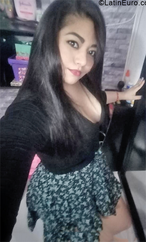 Date this young Colombia girl Yulian from Barranquilla CO28428