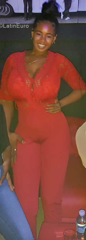 Date this georgeous Cuba girl Lisandra from Havana CU724