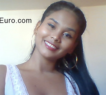 Date this nice looking Colombia girl Luisa from Pereira CO28554