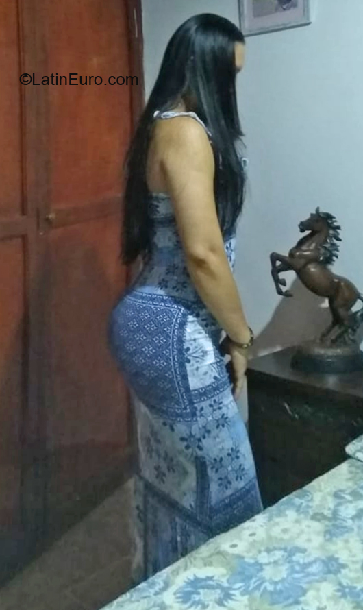 Date this funny Colombia girl Viviana from Cali CO28576