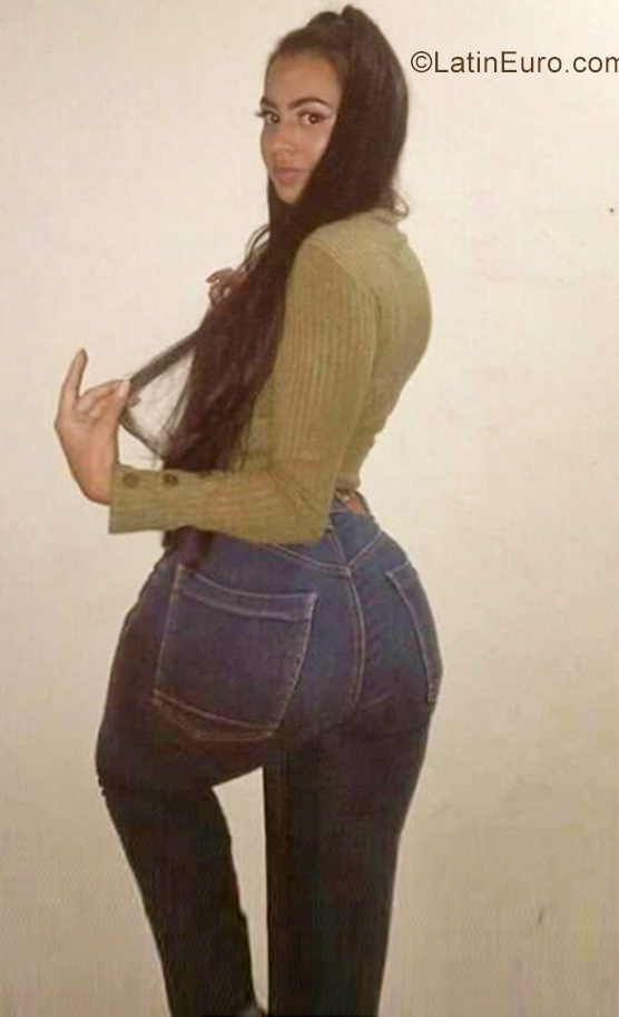 Date this cute Colombia girl Dayana from Medellin CO28940