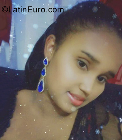 Date this gorgeous Dominican Republic girl Estefany from Higuey DO39231