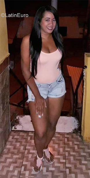 Date this attractive Colombia girl Genesis from Cali CO29283