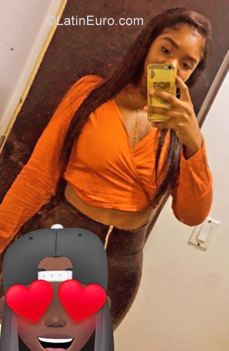 Date this fun Colombia girl Mayra from Bogota CO29460