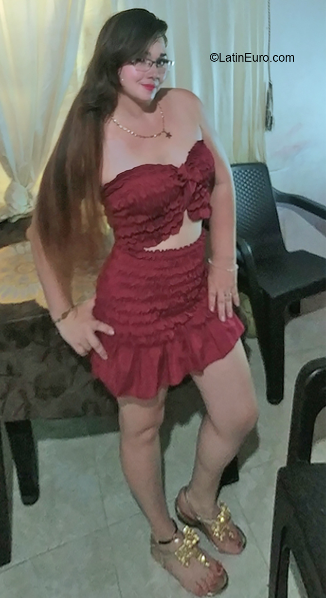 Date this georgeous Colombia girl Luz from Valledupar CO30023