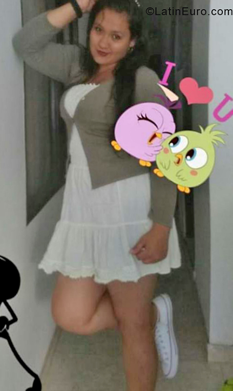 Date this voluptuous Colombia girl Luisa fernanda from Bogota CO30126