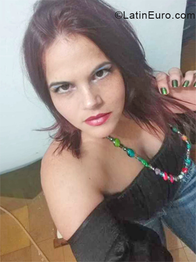 Date this good-looking Colombia girl Blanca from Medellin CO30149