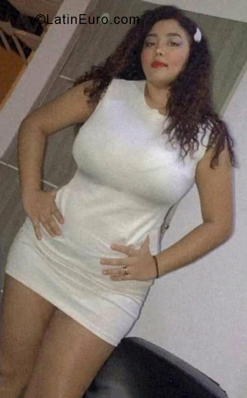 Date this lovely Colombia girl Laura from Bogotá CO31049