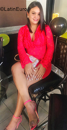 Date this good-looking Dominican Republic girl Elizabeth from Santiago DO39859