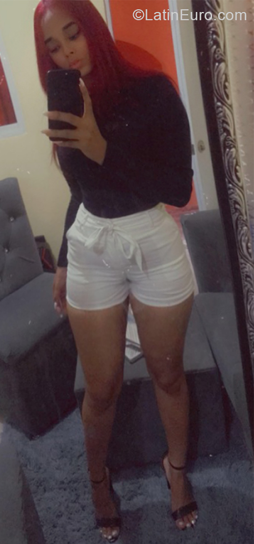 Date this delightful Dominican Republic girl Malia from Santo Domingo DO39891