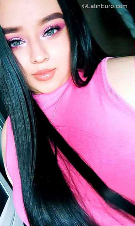 Date this young Costa Rica girl Jennifer from San Jose CR469