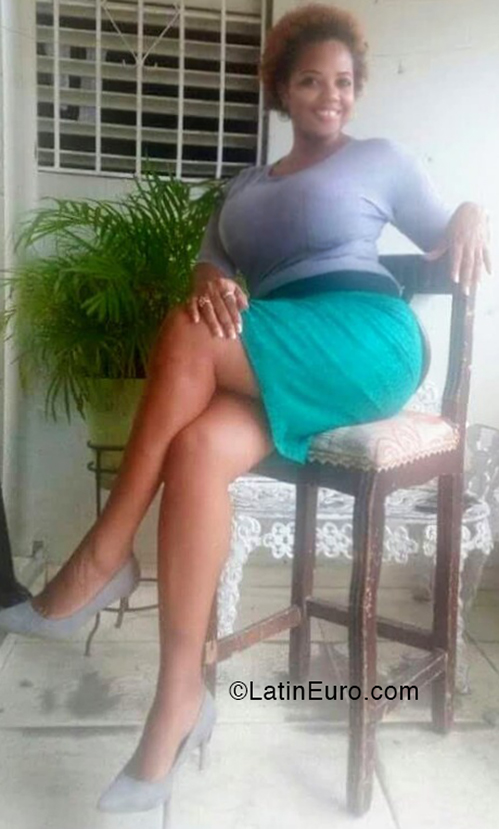 Date this cute Dominican Republic girl Sheila from Santo Domingo DO40368