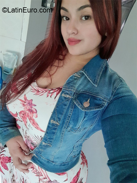 Date this gorgeous Spain girl Astrid from LANZAROTE, ARRECIFE, CANARIAS ES668