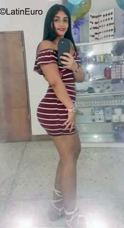 Date this passionate Colombia girl Kristina from Bogota CO31414