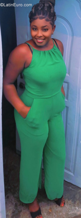 Date this delightful Dominican Republic girl MeechlovePr from Santo Domingo DO40372