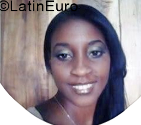 Date this nice looking Cuba girl Yemny from Santiago De Cuba CU801