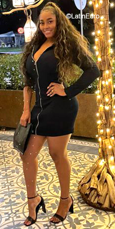 Date this charming Colombia girl Isabela from Cali CO31142