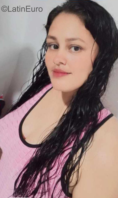 Date this athletic Venezuela girl Lucia from Maracaibo VE4175